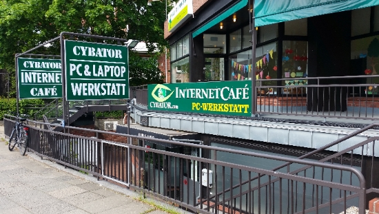 Internetcafe Eingang